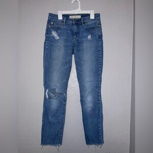 Gap 1969 Women True Skinny Ankle Jeans Distressed